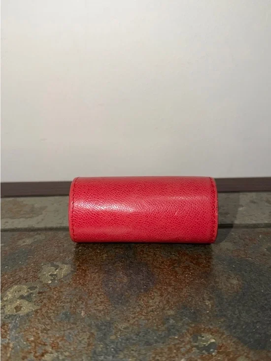 Vintage Yves Saint Laurent Red Leather and Brass Kiss-Coin Lock Wallet - Picture 5 of 6